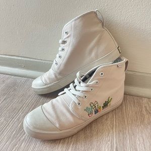 Used Bangs Canvas Shoes Men’s Size 7.5/Women’s Size 9